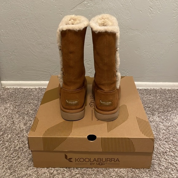 Ugg Koolaburra Boots - Kinslei Tall - Chestnut - Womens 7 (US) - Picture 2 of 8